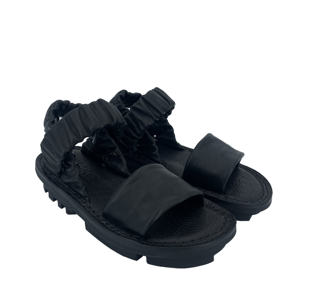 Trippen Synchron black
