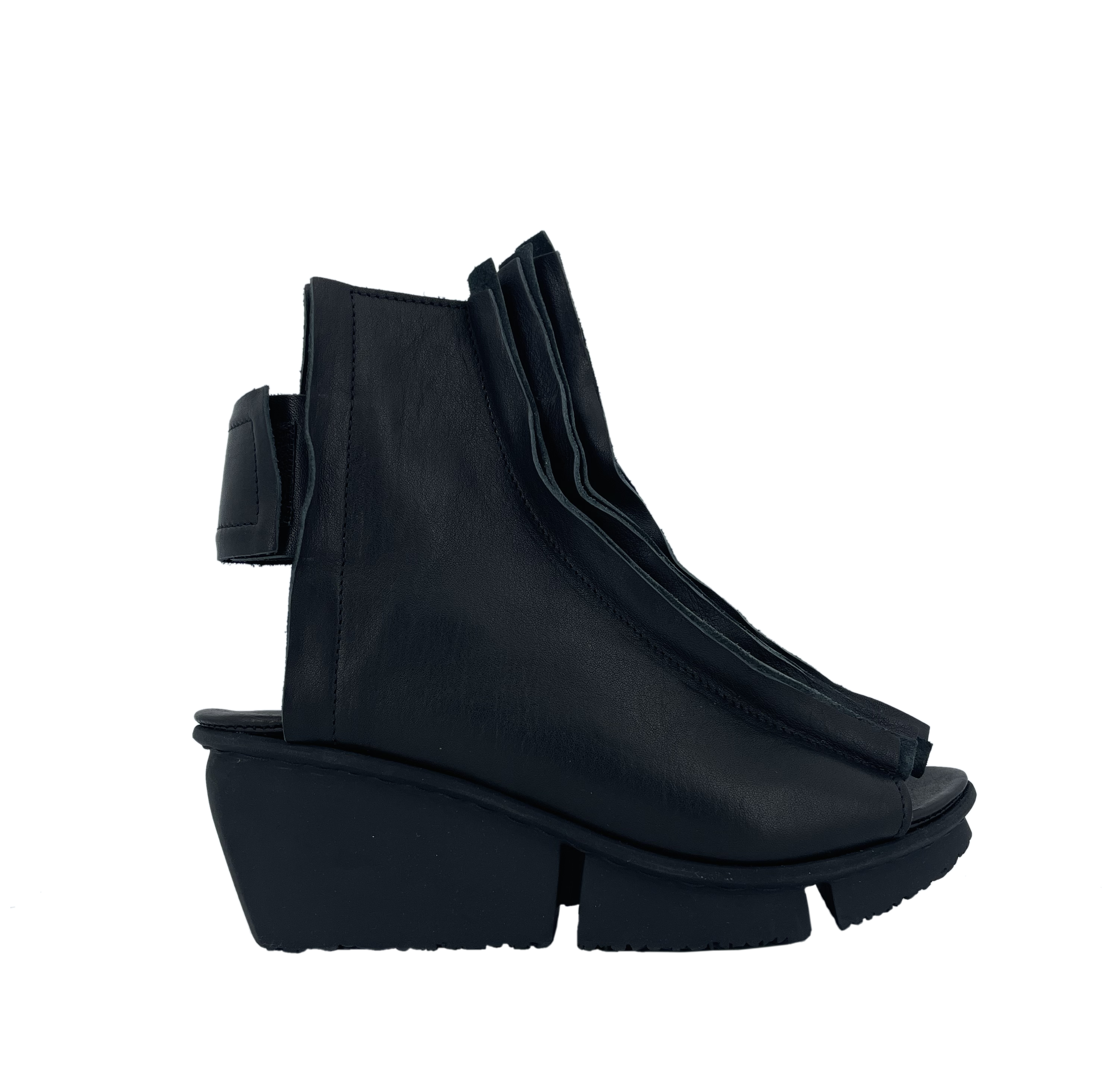 Trippen Chute black