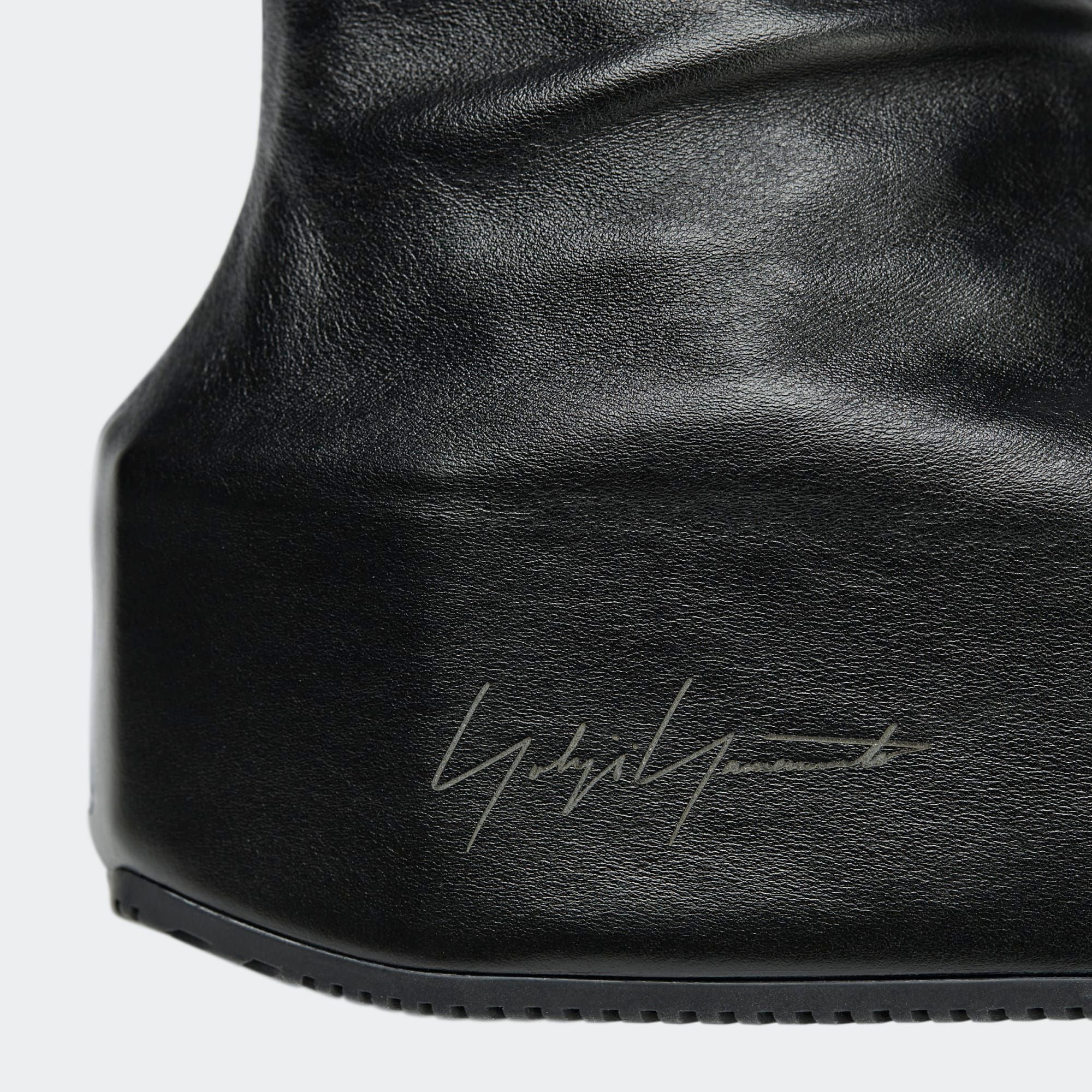 Y-3 Kyasu overboot IF2034