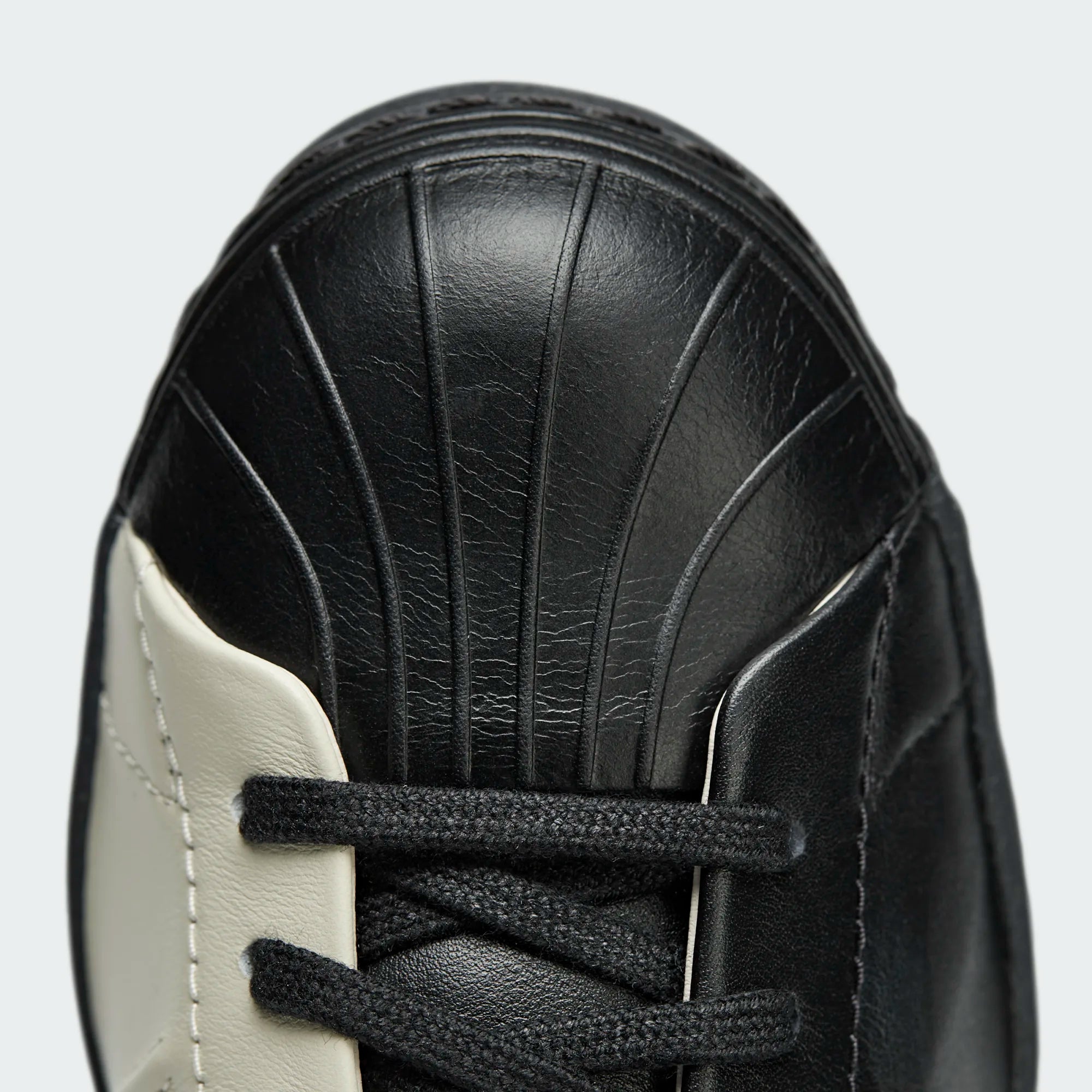 Y-3 Superstar Black/Black/Aluminium IH5770