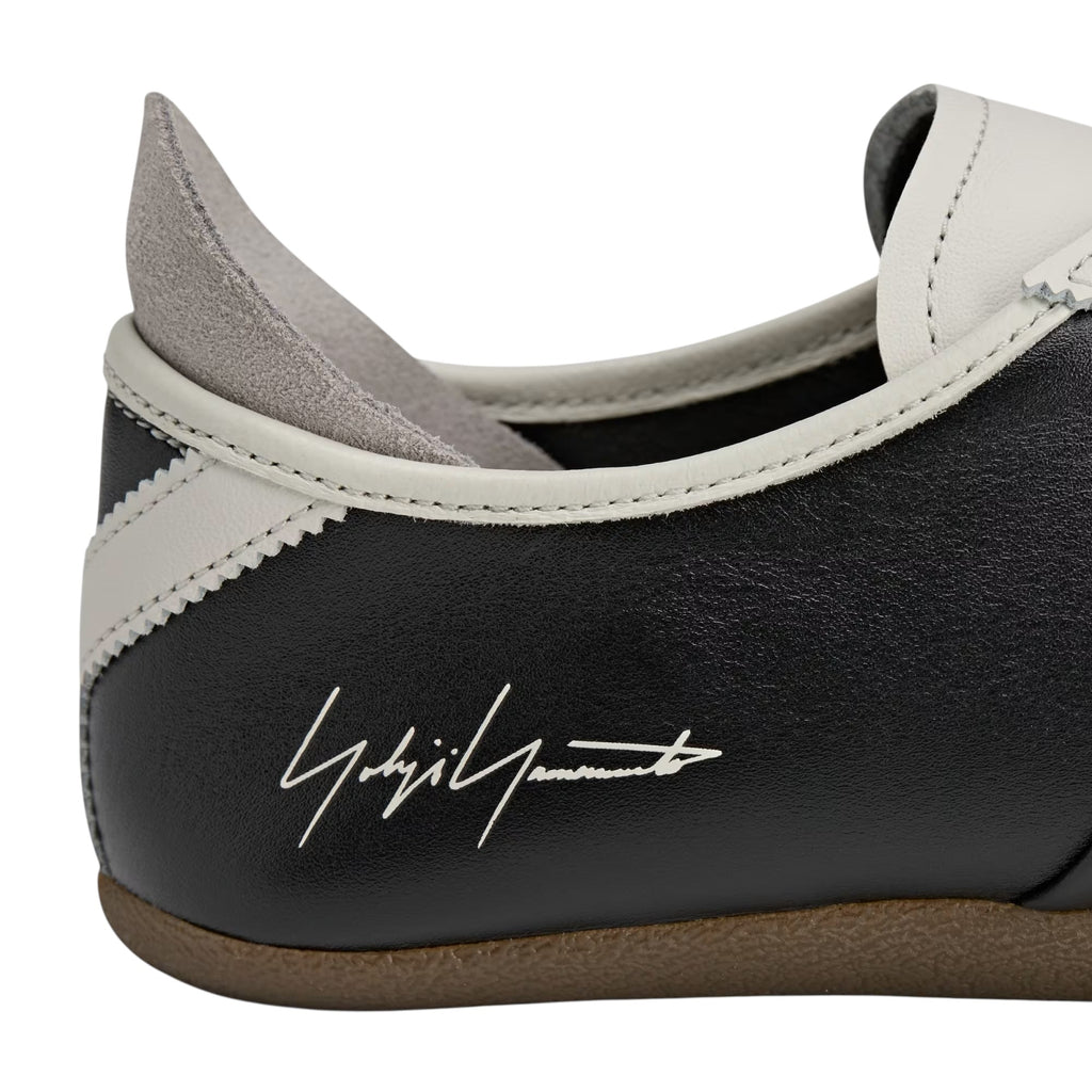 Y-3 Tokyo JR6644