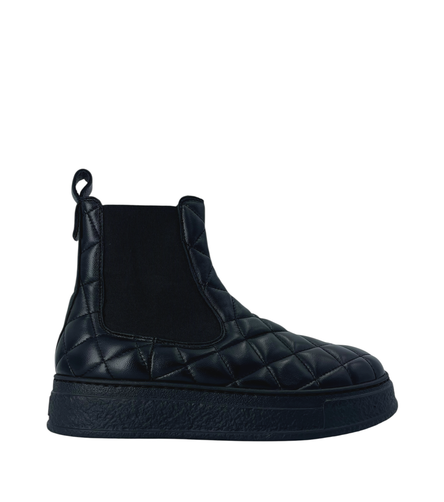 AGL Giuly beat black