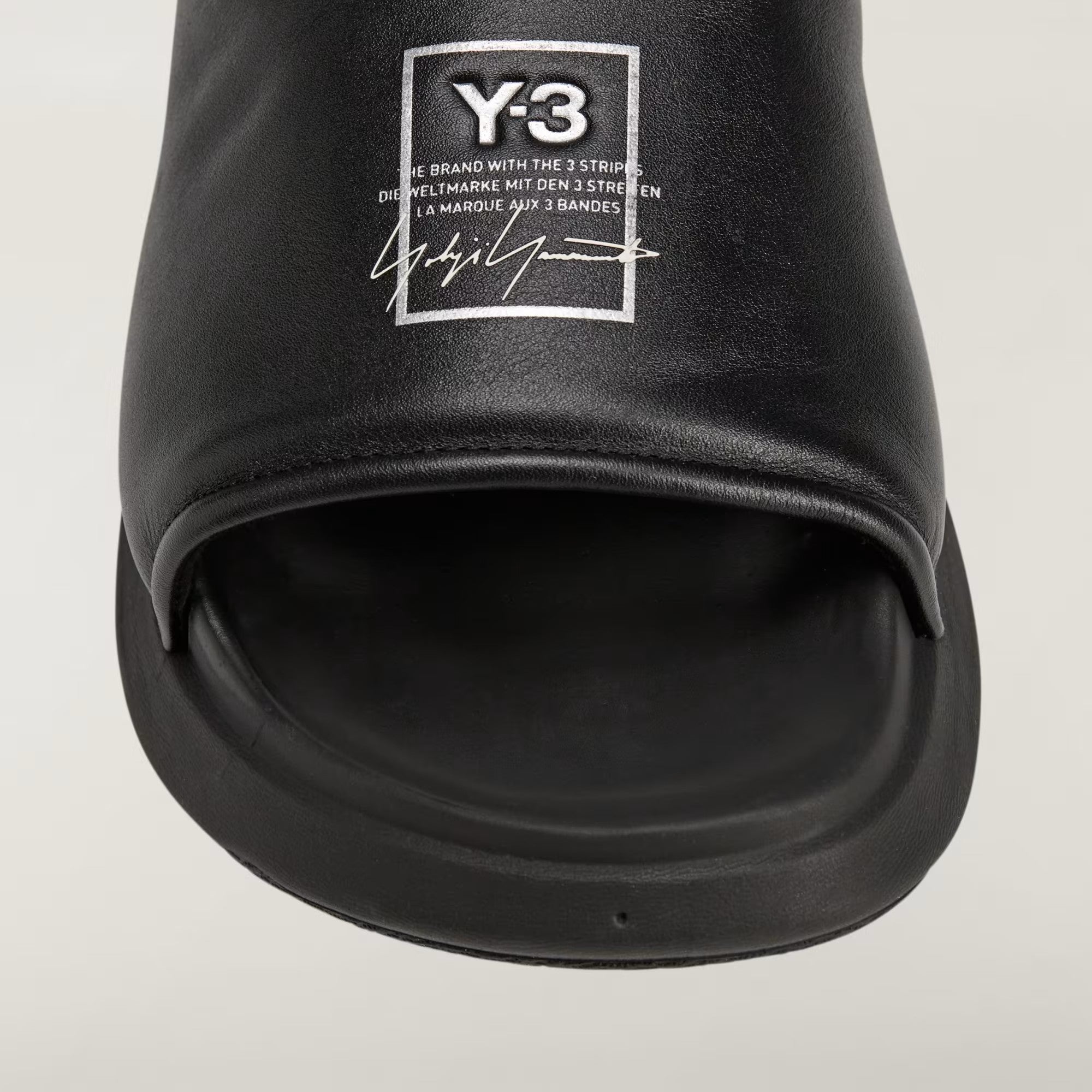Y-3 Slide black KI4033