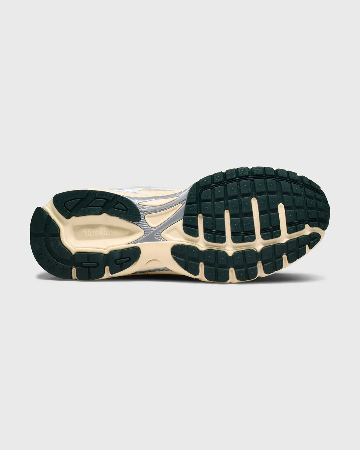The Mercer brand The Re-Run Vintage nappa white/green
