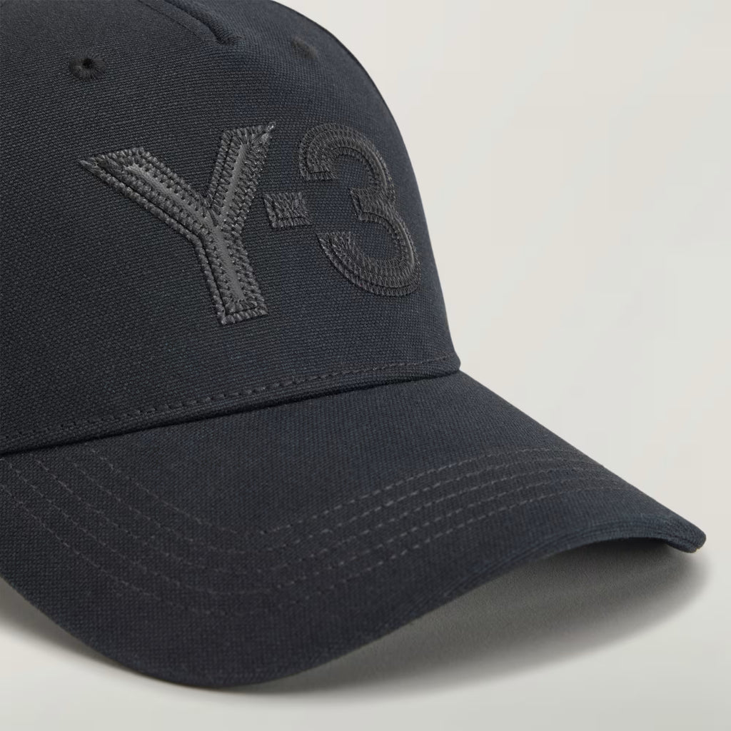 CAPPELLINO CON LOGO Y-3