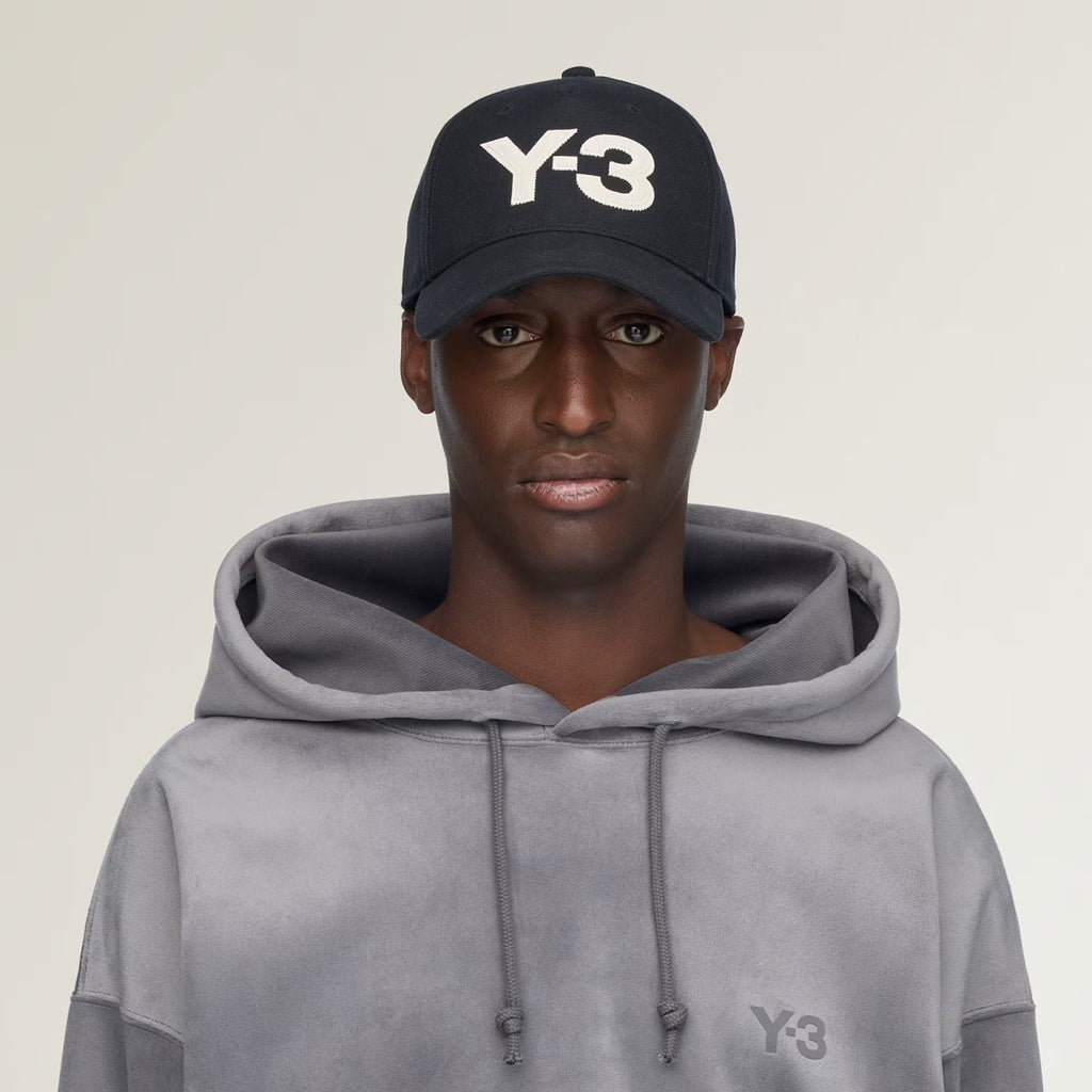 CAPPELLINO CON LOGO Y-3