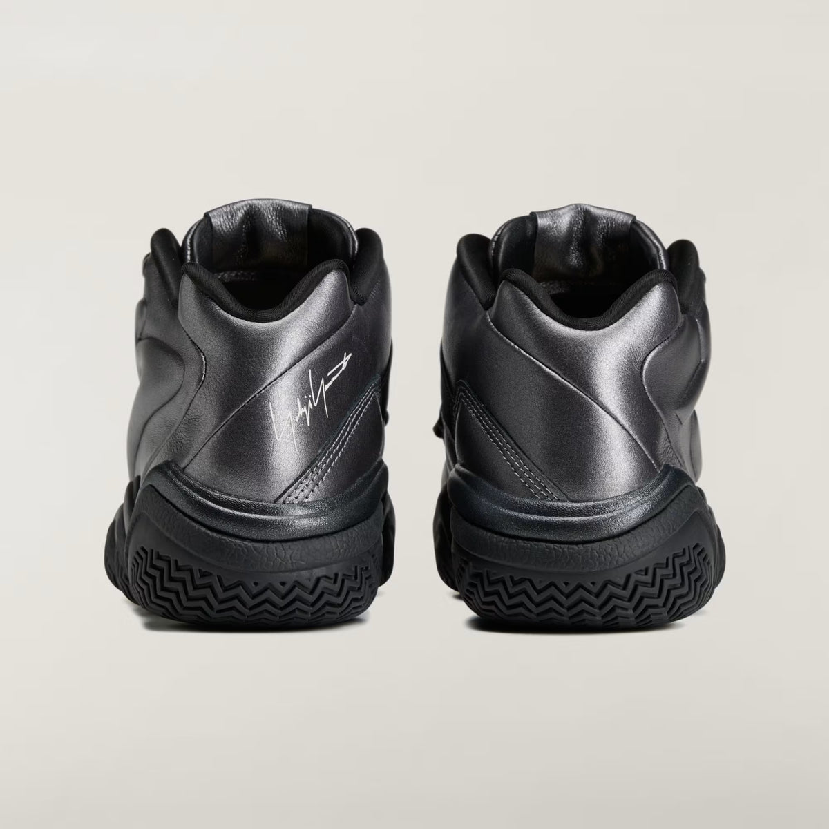 Y-3 MEGABALL KI7795